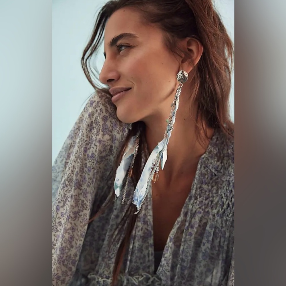 NWT Free People Clearwater Dangle Earrings